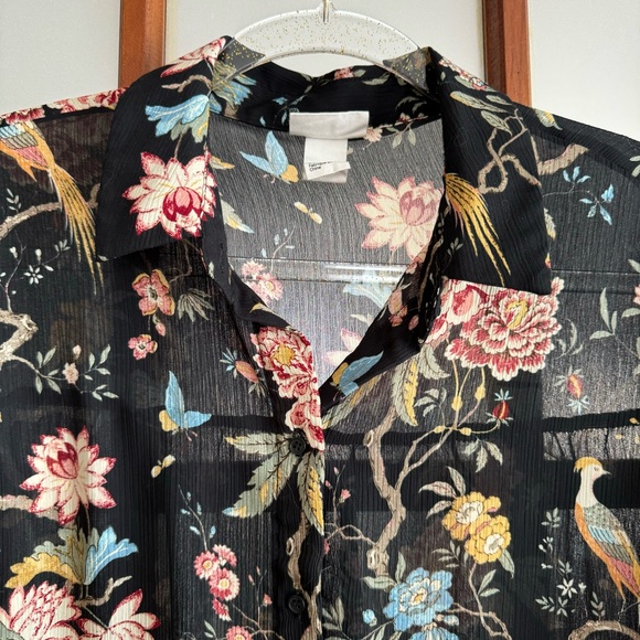 H&M SHEER FLORAL DESIGNER , SPRING PRINTED BIRD BUTTON UP SHIRT, NEW, EFFORTLESS - Picture 8 of 10